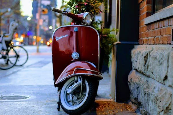 Guide complet des scooters Électriques : modèles, prix et avantages